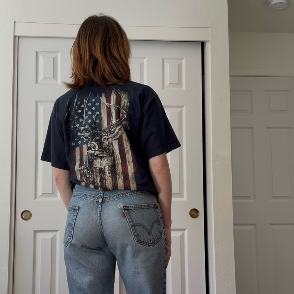 Navy or black American flag and buck T-Shirt